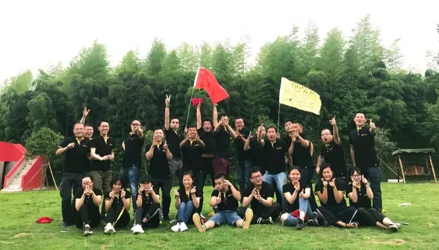 “向梦想出发” yl6809永利销售团建活动完善绽放